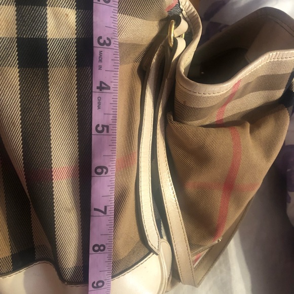 Authentic Burberry bag - Picture 5 of 7